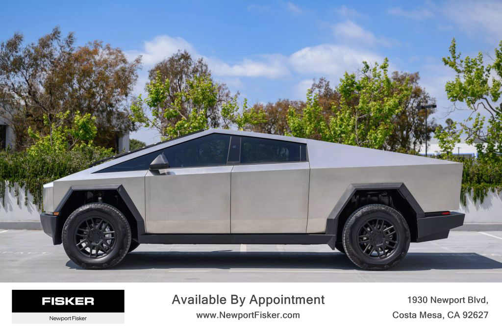 Used 2024 Tesla Cybertruck Base with VIN 7G2CEHED9RA048937 for sale in Costa Mesa, CA