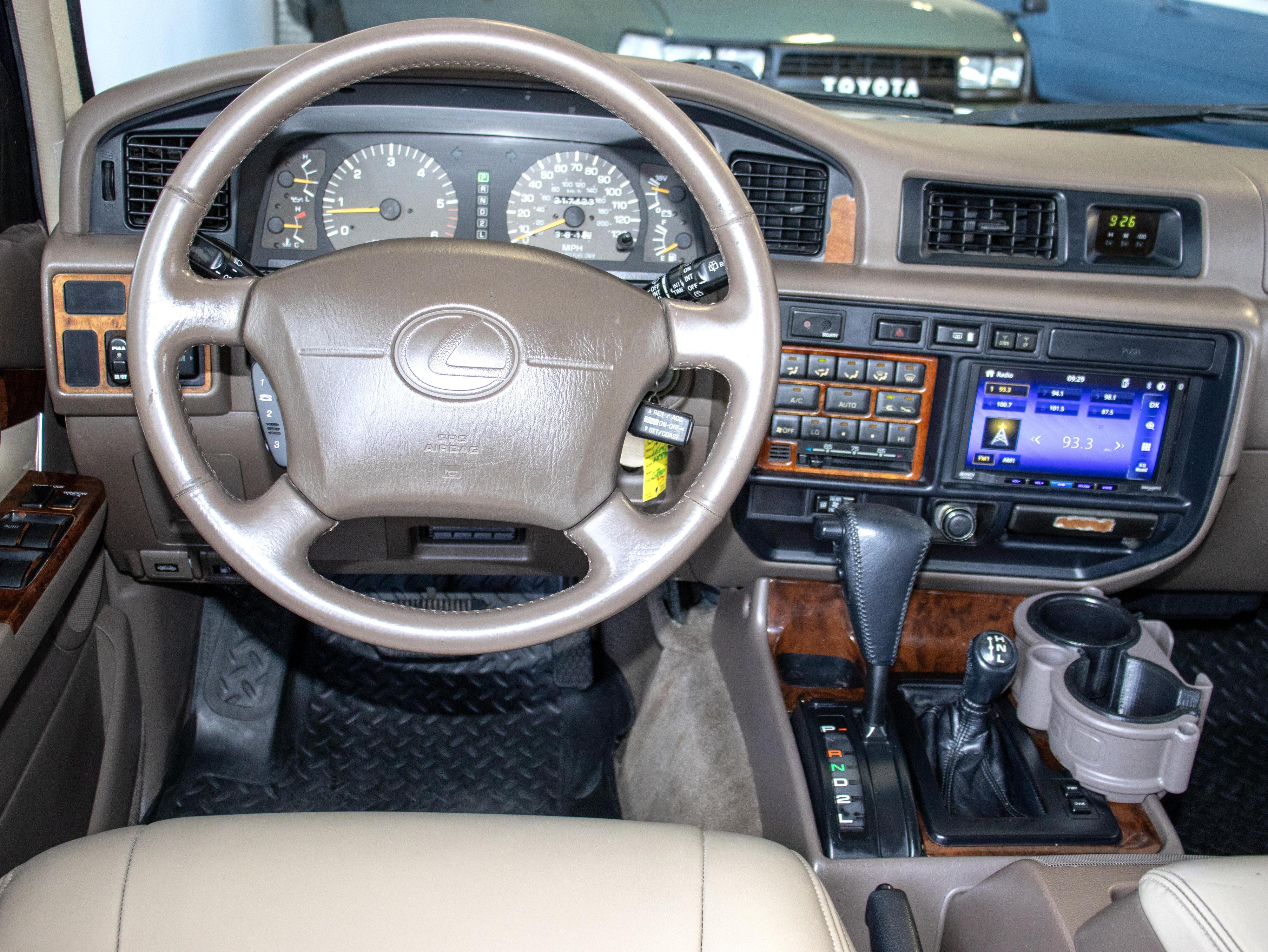 1997 Lexus LX 