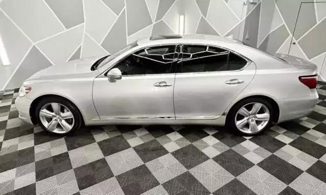 2011 Lexus LS LS 460 Sedan 4D 11