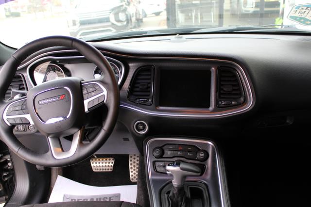 2015 Dodge Challenger 2dr Car