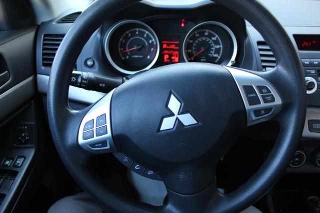 2013 Mitsubishi LANCER 4dr Car
