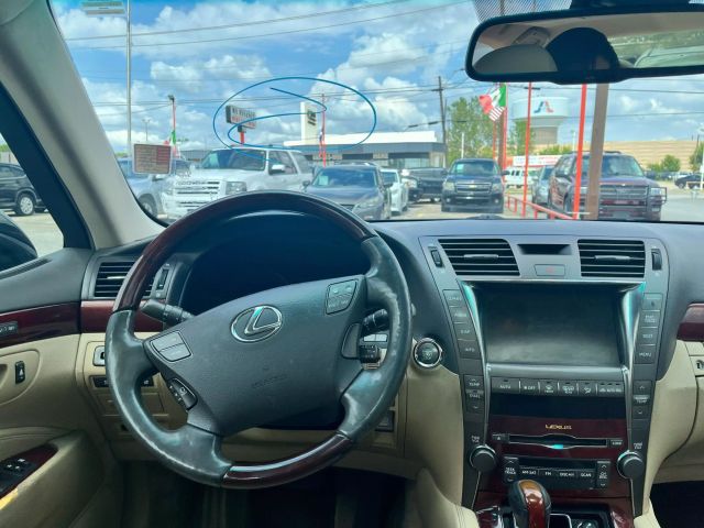 Lexus LS 460