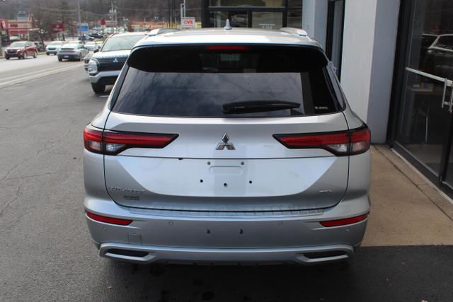 2024 Mitsubishi Outlander SEL photo 7