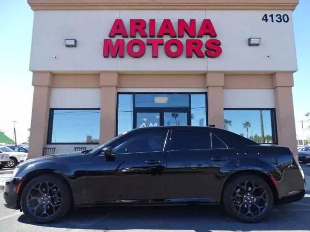 2019 Chrysler 300 Touring