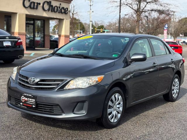 2013 Toyota Corolla LE Sedan 4D 