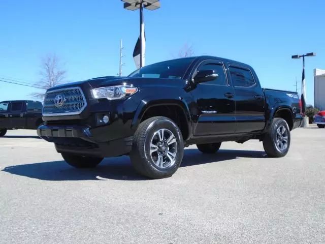 2017 Toyota Tacoma SR5