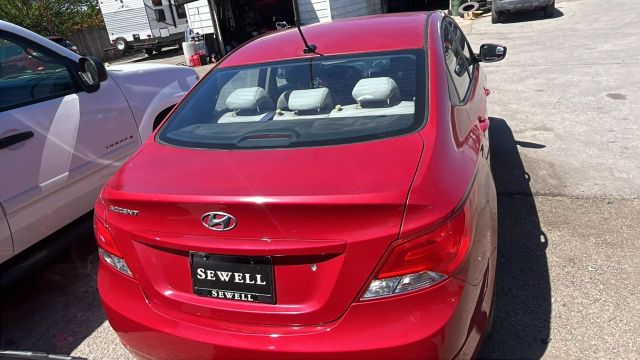 Hyundai Accent