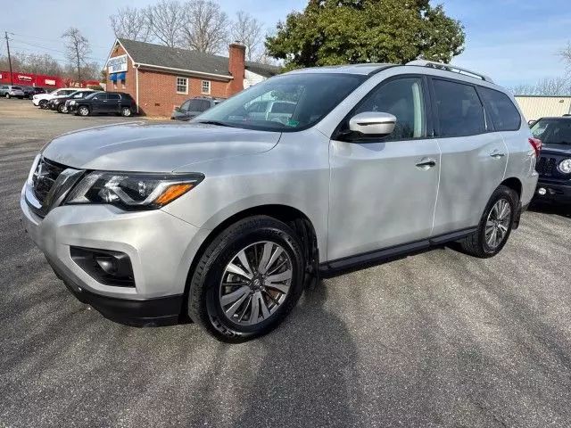 2017 Nissan Pathfinder S