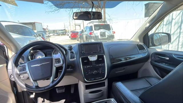 Chrysler Town & Country