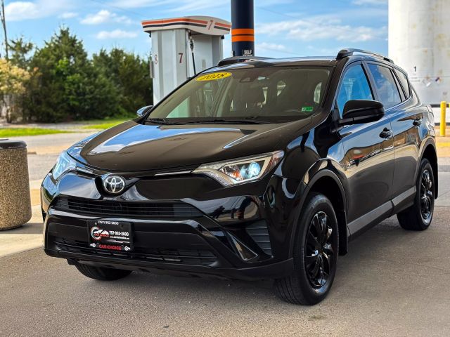 2018 Toyota RAV4 LE Sport Utility 4D 