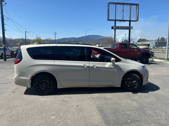Chrysler Pacifica