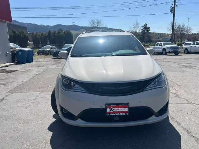 Chrysler Pacifica