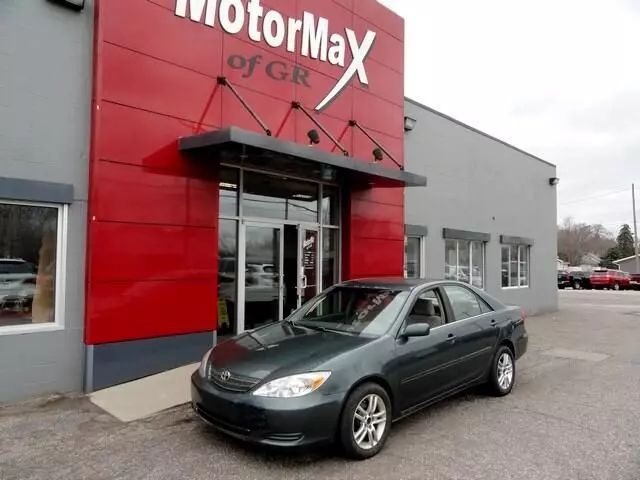 2004 Toyota Camry LE