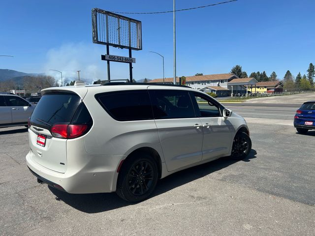 Chrysler Pacifica