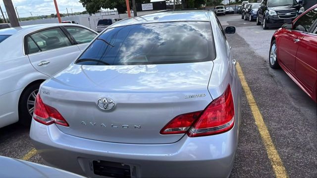 Toyota Avalon