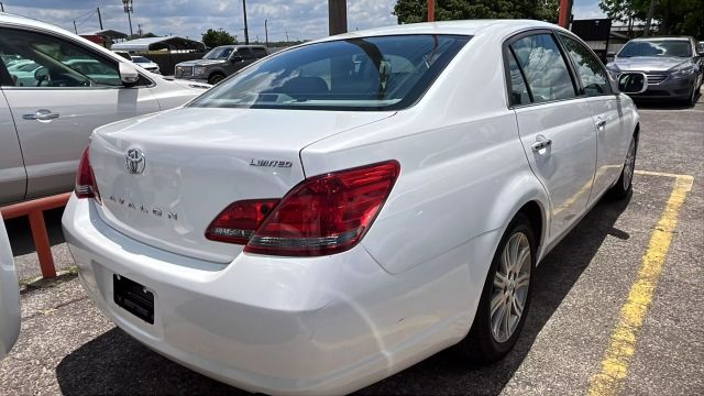 Toyota Avalon