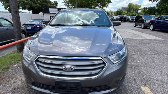Ford Taurus
