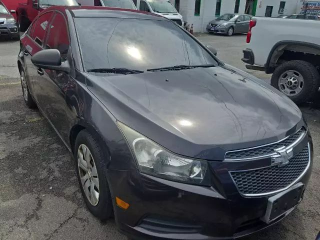 2014 Chevrolet Cruze LS Auto