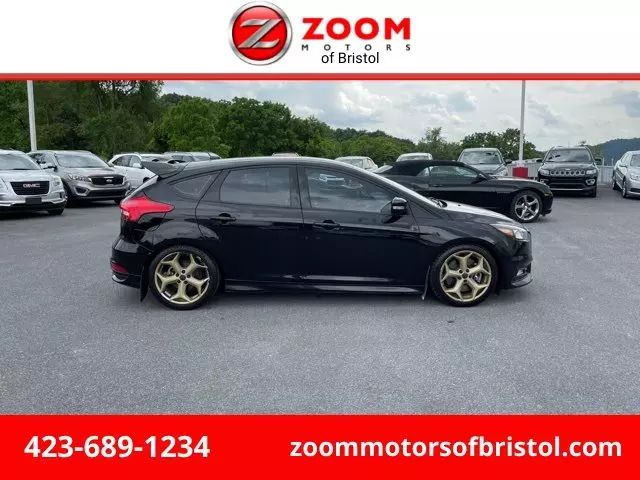 2017 Ford Focus ST