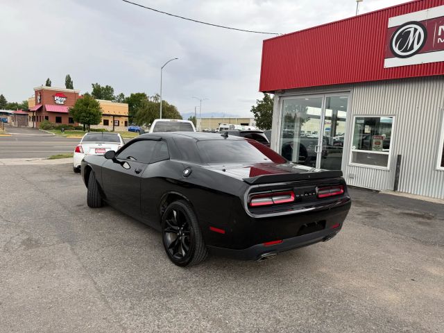 Dodge Challenger