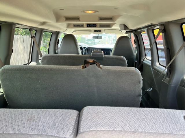 Chevrolet Express 3500