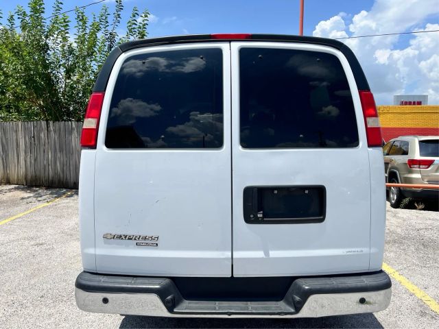 Chevrolet Express 3500