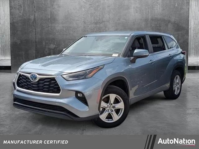 2024 Toyota Highlander Hybrid LE