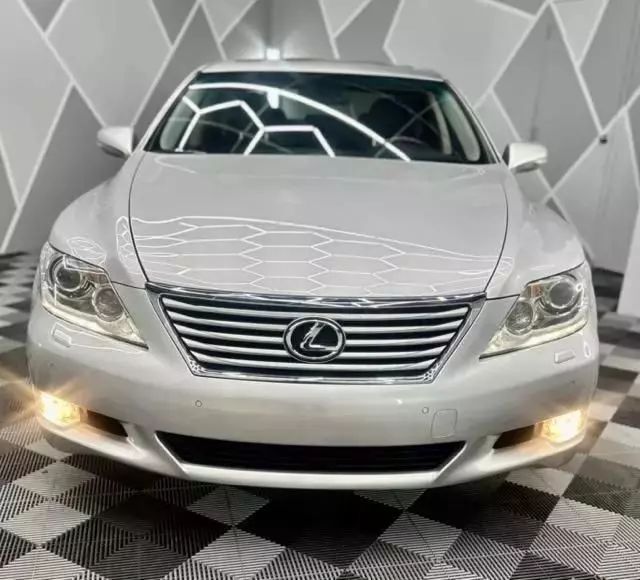 2011 Lexus LS LS 460 Sedan 4D 4