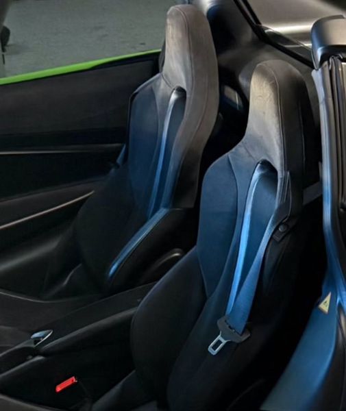 https://imagesdl.dealercenter.net/645/600/202505-8134b23a58cf48fbaed16fabfe42614e.jpg