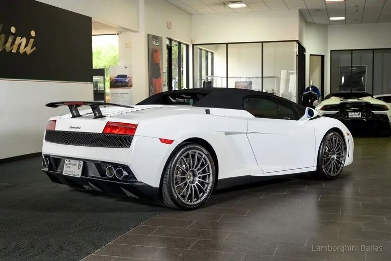 https://imagesdl.dealercenter.net/768/512/202508-a2d477db6fb94c1db6052a384e56542d.jpg