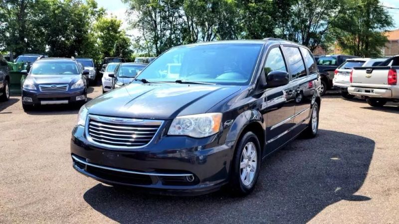 2011 Chrysler Town and Country Touring
