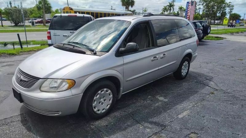2003 Chrysler Town and Country LX Family Value