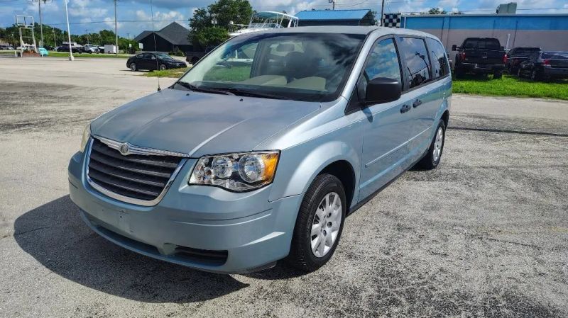 2008 Chrysler Town and Country LX