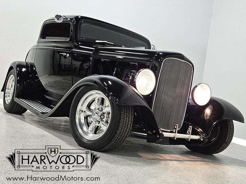 1932 Ford 3-Window