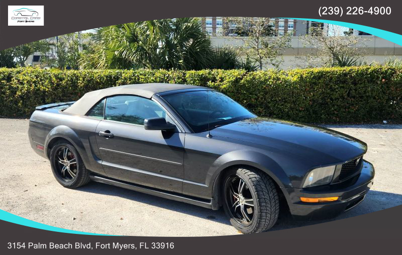 2007 Ford Mustang Deluxe