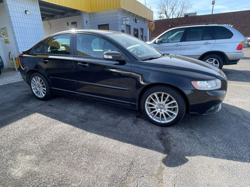 2011 Volvo S40 T5 R-Design