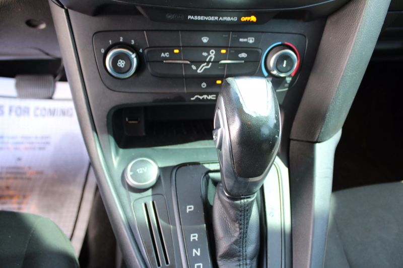 2015 Ford Focus  - $5,995