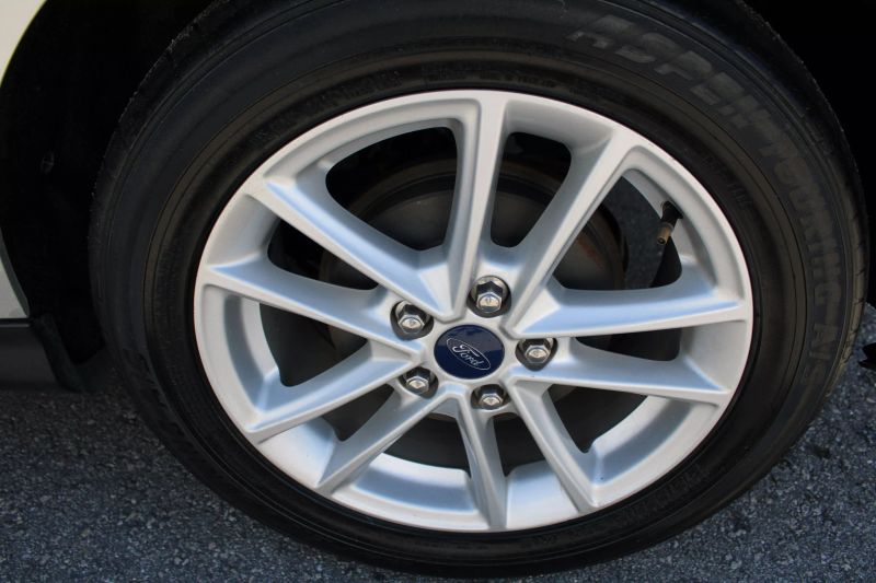 2015 Ford Focus  - $5,995
