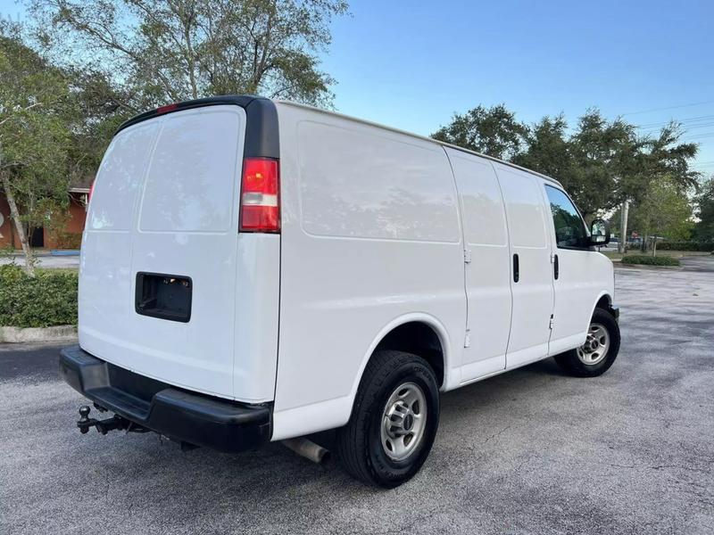 2014 Chevrolet Express Van - $9,900