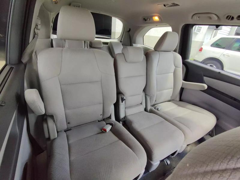2014 HONDA Odyssey Minivan - $14,700