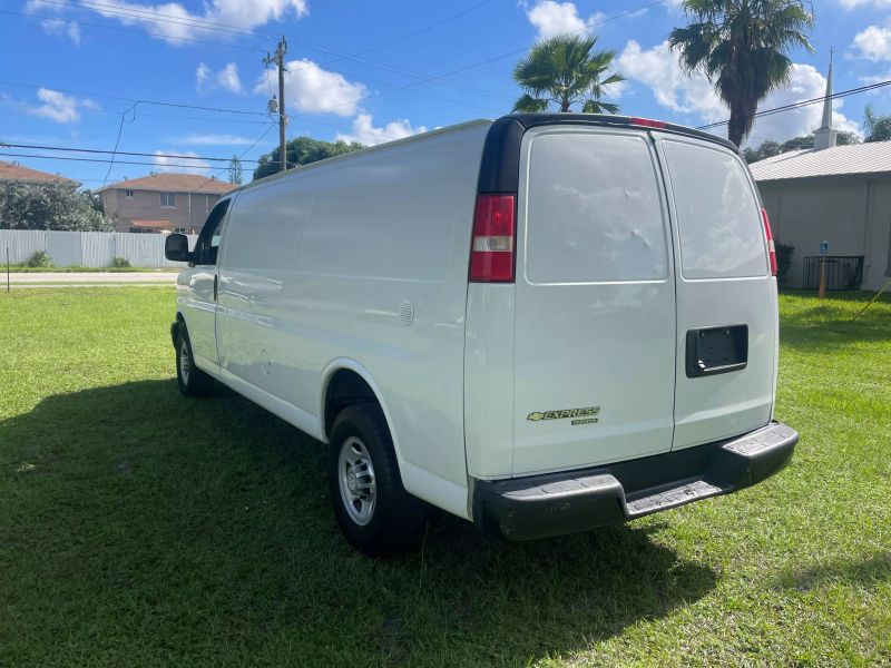 2014 Chevrolet Express 2500 Cargo  - $13,990