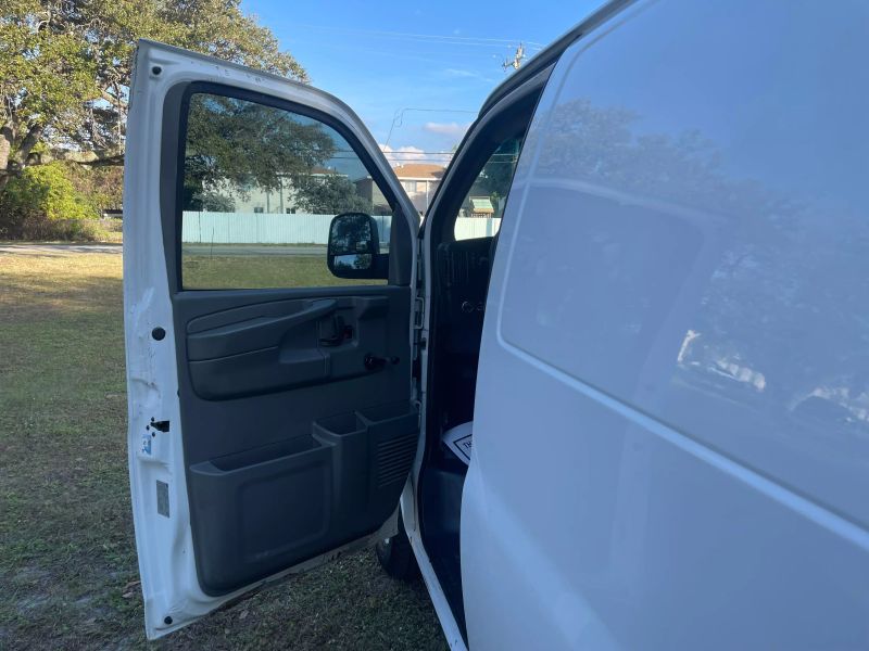 2013 Chevrolet Express 1500 Cargo  - $14,990