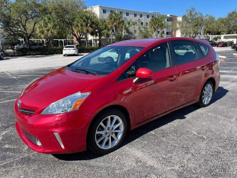 2012 Toyota Prius v  - $11,500