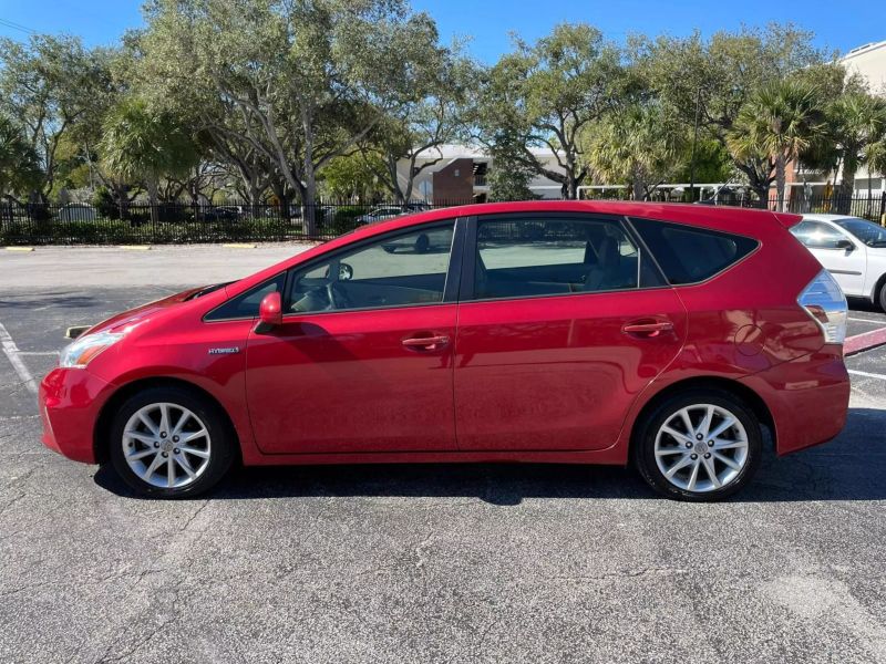 2012 Toyota Prius v  - $11,500