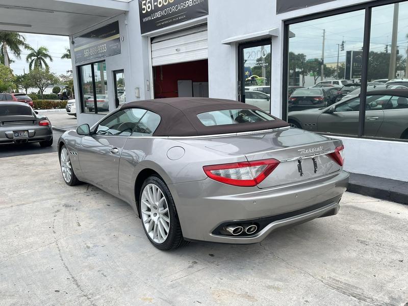 2010 Maserati GranTurismo  - $27,985