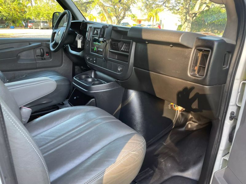 2014 Chevrolet Express 2500 Cargo  - $7,990