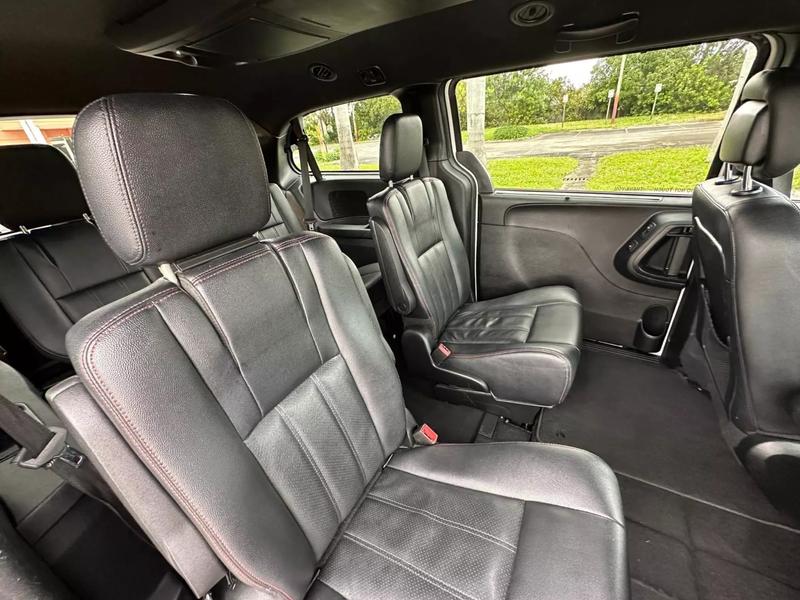 2018 Dodge Grand Caravan Passenger  - $15,499