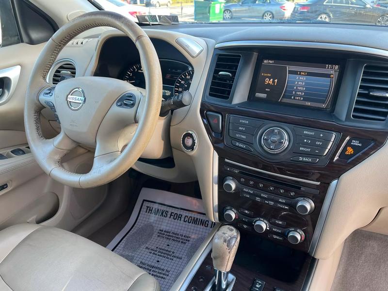 2014 Nissan Pathfinder  - $7,995