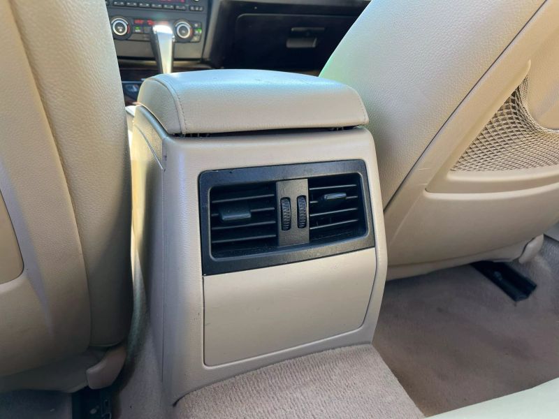 2011 BMW 3 Series  - $7,595