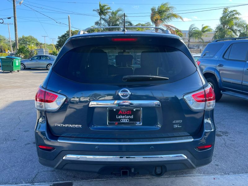 2014 Nissan Pathfinder  - $7,995
